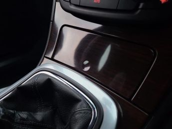 Vauxhall Insignia 2.0 CDTi SE Hatchback 5dr Diesel Manual Euro 5 (160 ps)