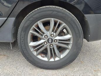 Hyundai ix35 2.0 CRDi SE Auto 4WD Euro 5 5dr (Nav)