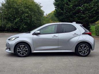 Toyota Yaris 1.5 VVT-h Design E-CVT Euro 6 (s/s) 5dr