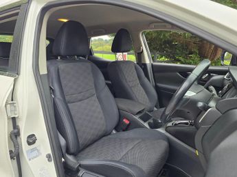 Nissan Qashqai 1.6 dCi Acenta XTRON 2WD Euro 5 (s/s) 5dr