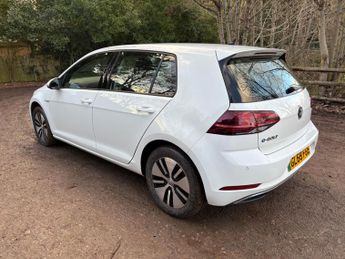 Volkswagen e-Golf 35.8kWh e-Golf Auto 5dr
