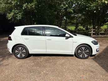 Volkswagen e-Golf 35.8kWh e-Golf Auto 5dr