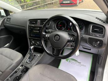 Volkswagen e-Golf 35.8kWh e-Golf Auto 5dr