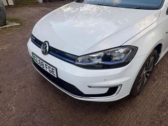 Volkswagen e-Golf 35.8kWh e-Golf Auto 5dr