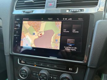 Volkswagen e-Golf 35.8kWh e-Golf Auto 5dr