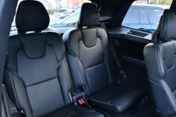 Volvo XC90 2.0 B5 MHEV R-Design Pro SUV 5dr Diesel Hybrid Auto 4WD Euro 6 (