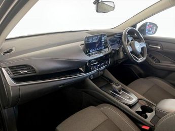 Nissan Qashqai 1.3 DIG-T MHEV N-Connecta XTRON Euro 6 (s/s) 5dr