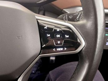 Volkswagen ID.4 Pure 52kWh Life Auto 5dr