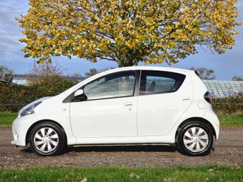 Toyota AYGO 1.0 VVT-i Move MultiMode Euro 5 5dr