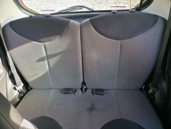 Toyota AYGO 1.0 VVT-i Move MultiMode Euro 5 5dr