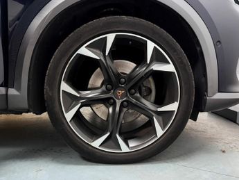 CUPRA Formentor 1.4 eHybrid 12.8kWh V2 SUV 5dr Petrol Plug-in Hybrid DSG Euro 6 