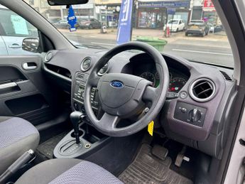 Ford Fusion 1.6 Zetec Climate 5dr