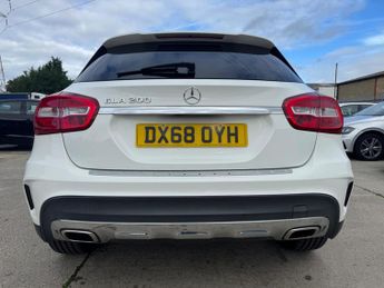 Mercedes-Benz GLA 1.6 GLA200 AMG Line 7G-DCT Euro 6 (s/s) 5dr