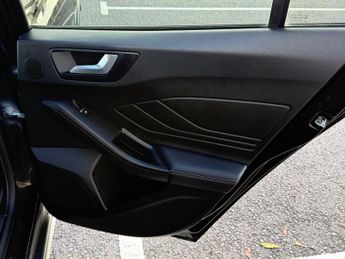 Ford Focus 1.5 EcoBlue Active X Vignale Auto Euro 6 (s/s) 5dr