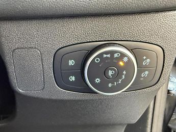 Ford Focus 1.5 EcoBlue Active X Vignale Auto Euro 6 (s/s) 5dr