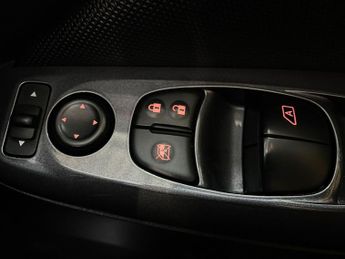 Nissan Juke 1.0 DIG-T Visia Euro 6 (s/s) 5dr