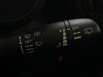 Nissan Juke 1.0 DIG-T Visia Euro 6 (s/s) 5dr