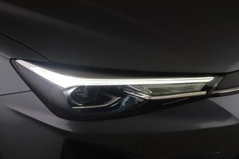 MG MG5 61.1kWh Trophy Long Range Auto 5dr