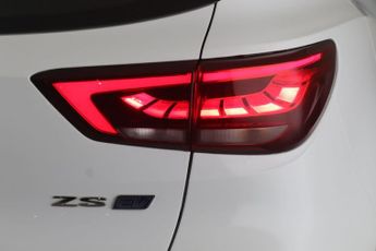 MG MG ZS 72.6kWh SE Long Range Auto 5dr