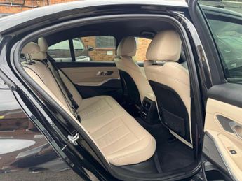 BMW 3 Series 3.0 330d M Sport Auto Euro 6 (s/s) 4dr