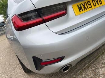 BMW 3 Series 2.0 320d Sport Auto Euro 6 (s/s) 4dr