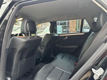 Mercedes-Benz E Class 2.1 E220 CDI BlueEfficiency SE Tiptronic Euro 5 5dr