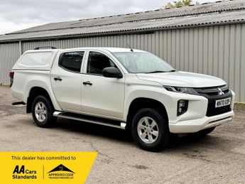 Mitsubishi L200 2.2 DI-D DC 4Life 4WD Euro 6 (s/s) 4dr