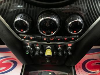 MINI Countryman 1.5 10kWh Cooper SE Exclusive Auto ALL4 Euro 6 (s/s) 5dr