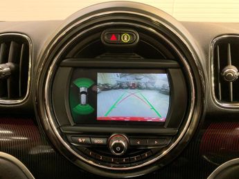 MINI Countryman 1.5 10kWh Cooper SE Exclusive Auto ALL4 Euro 6 (s/s) 5dr