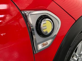 MINI Countryman 1.5 10kWh Cooper SE Exclusive Auto ALL4 Euro 6 (s/s) 5dr