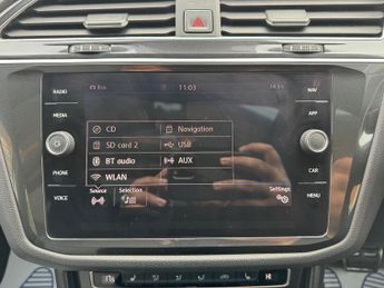 Volkswagen Tiguan 2.0 TDI R-Line DSG 4Motion Euro 6 (s/s) 5dr