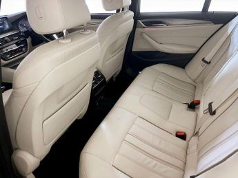 BMW 5 Series 3.0 530d M Sport Auto xDrive Euro 6 (s/s) 4dr