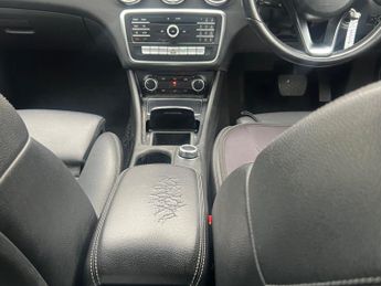 Mercedes-Benz A Class 1.6 A180 SE 7G-DCT Euro 6 (s/s) 5dr