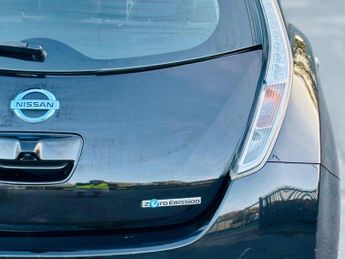 Nissan Leaf 30kWh Acenta Auto 5dr