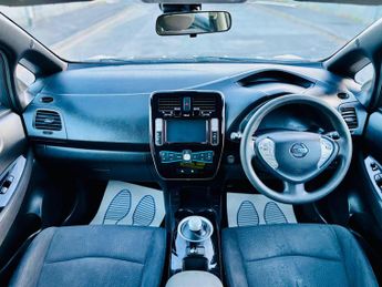 Nissan Leaf 30kWh Acenta Auto 5dr