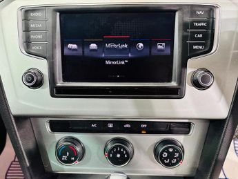 Volkswagen Passat 2.0 TDI BlueMotion Tech SE Business DSG Euro 6 (s/s) 5dr