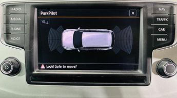 Volkswagen Passat 2.0 TDI BlueMotion Tech SE Business DSG Euro 6 (s/s) 5dr