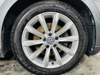 Volkswagen Passat 2.0 TDI BlueMotion Tech SE Business DSG Euro 6 (s/s) 5dr