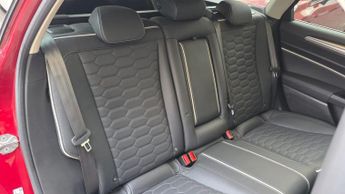 Ford Mondeo 2.0T EcoBoost Vignale Auto Euro 6 (s/s) 5dr