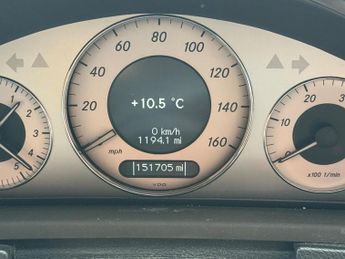 Mercedes-Benz CLK 2.1 CLK220 CDI Avantgarde 2dr