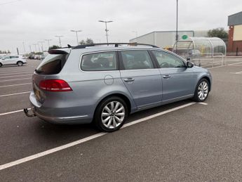 Volkswagen Passat 2.0 TDI BlueMotion Tech Highline DSG Euro 5 (s/s) 5dr