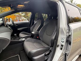 Toyota Corolla 1.8 VVT-h Excel Touring Sports CVT Euro 6 (s/s) 5dr