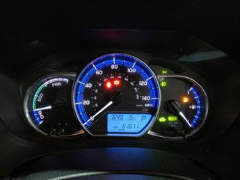 Toyota Yaris 1.5 VVT-h Sport E-CVT Euro 6 5dr