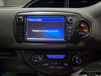 Toyota Yaris 1.5 VVT-h Sport E-CVT Euro 6 5dr