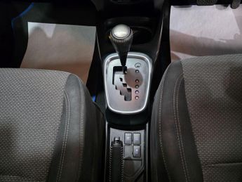Toyota Yaris 1.5 VVT-h Sport E-CVT Euro 6 5dr
