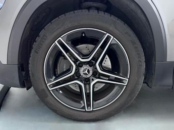 Mercedes-Benz GLB 1.3 GLB200 MHEV AMG Line (Executive) SUV 5dr Petrol Hybrid 7G-DC