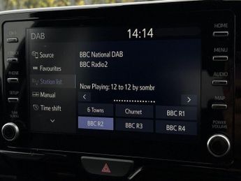 Toyota Yaris 1.5 VVT-h Design E-CVT Euro 6 (s/s) 5dr