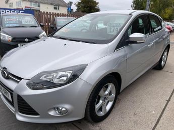 Ford Focus 1.6 Zetec Navigator Powershift Euro 5 5dr
