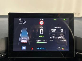 MG MG4 64kWh Trophy Long Range Auto 5dr