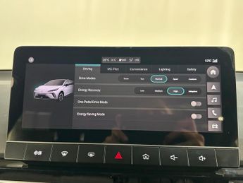 MG MG4 64kWh Trophy Long Range Auto 5dr